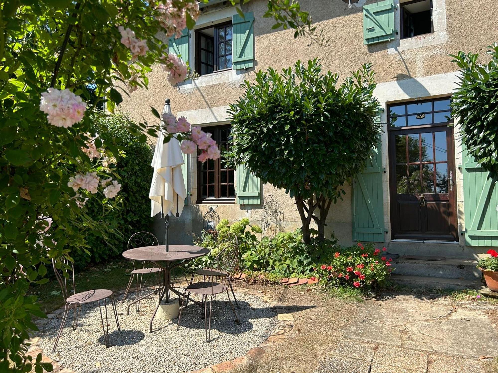 Bed and Breakfast 2 Chez Tabuteau Plaisance  Экстерьер фото